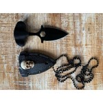 Very nice and cool Neck knife CONCEALED KNIVES Bull Skull